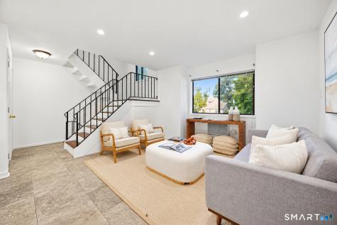 33 Colonial Road Stamford CT 06906