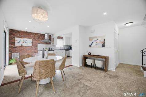 33 Colonial Road Stamford CT 06906