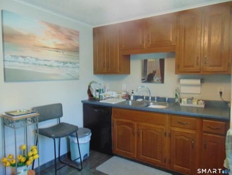 882 North Colony Road Meriden CT 06450