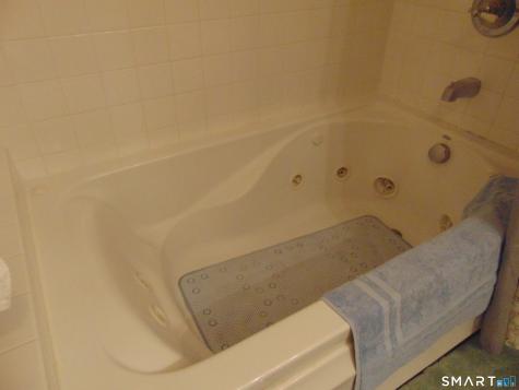 882 North Colony Road Meriden CT 06450