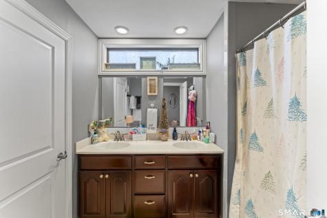 4 Heather Court Woodbury CT 06798