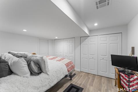 4 Heather Court Woodbury CT 06798