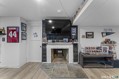 4 Heather Court Woodbury CT 06798