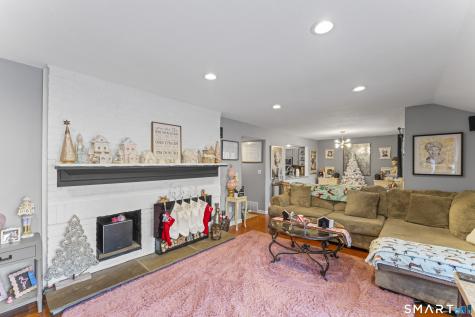 4 Heather Court Woodbury CT 06798