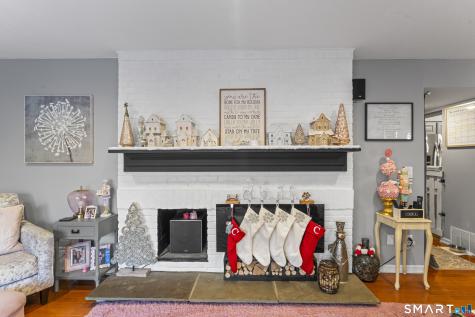 4 Heather Court Woodbury CT 06798