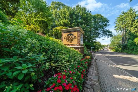 86 Park Place Circle West Hartford CT 06110