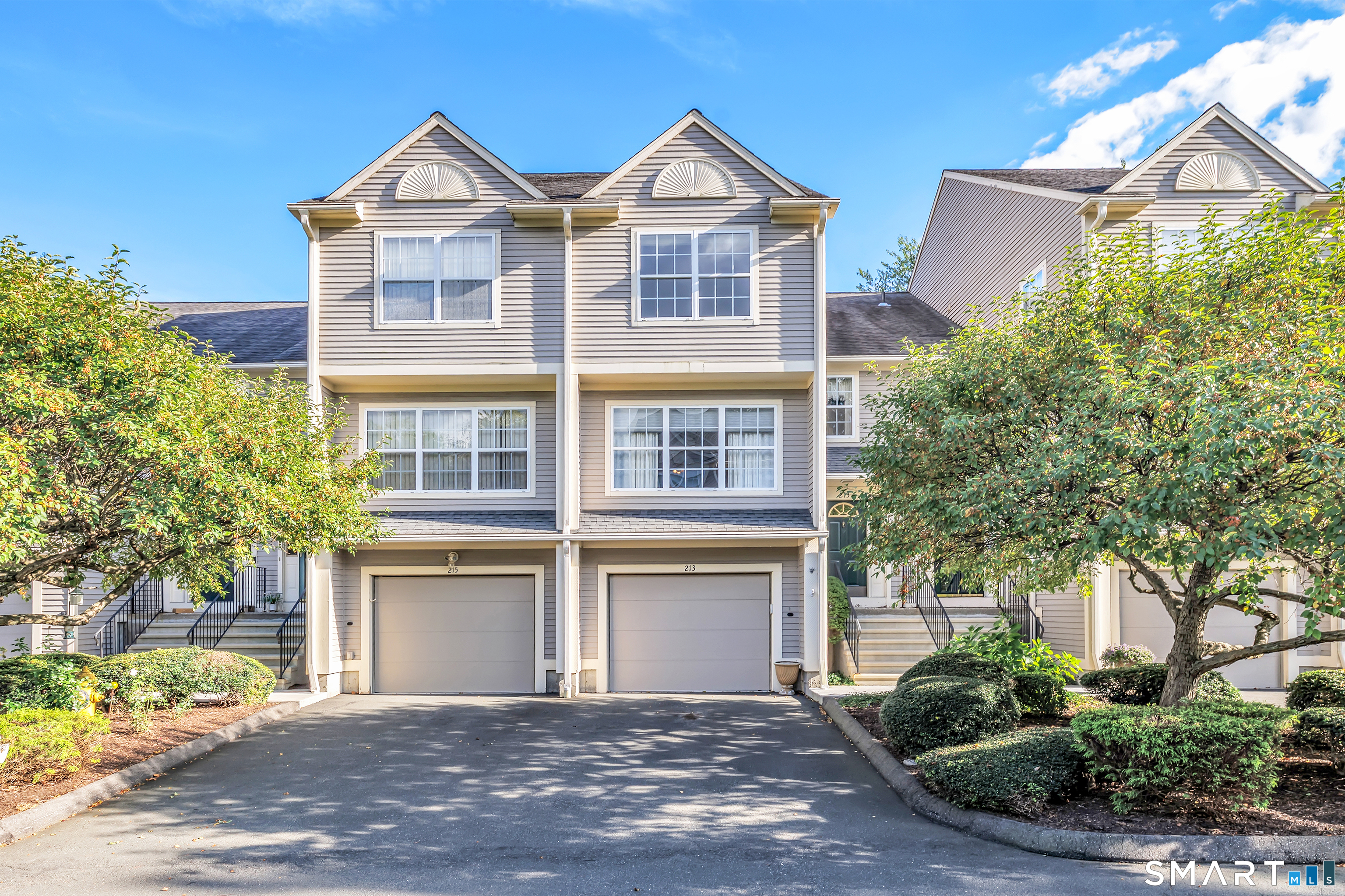 213 Algonquin Trail Trumbull CT 06611