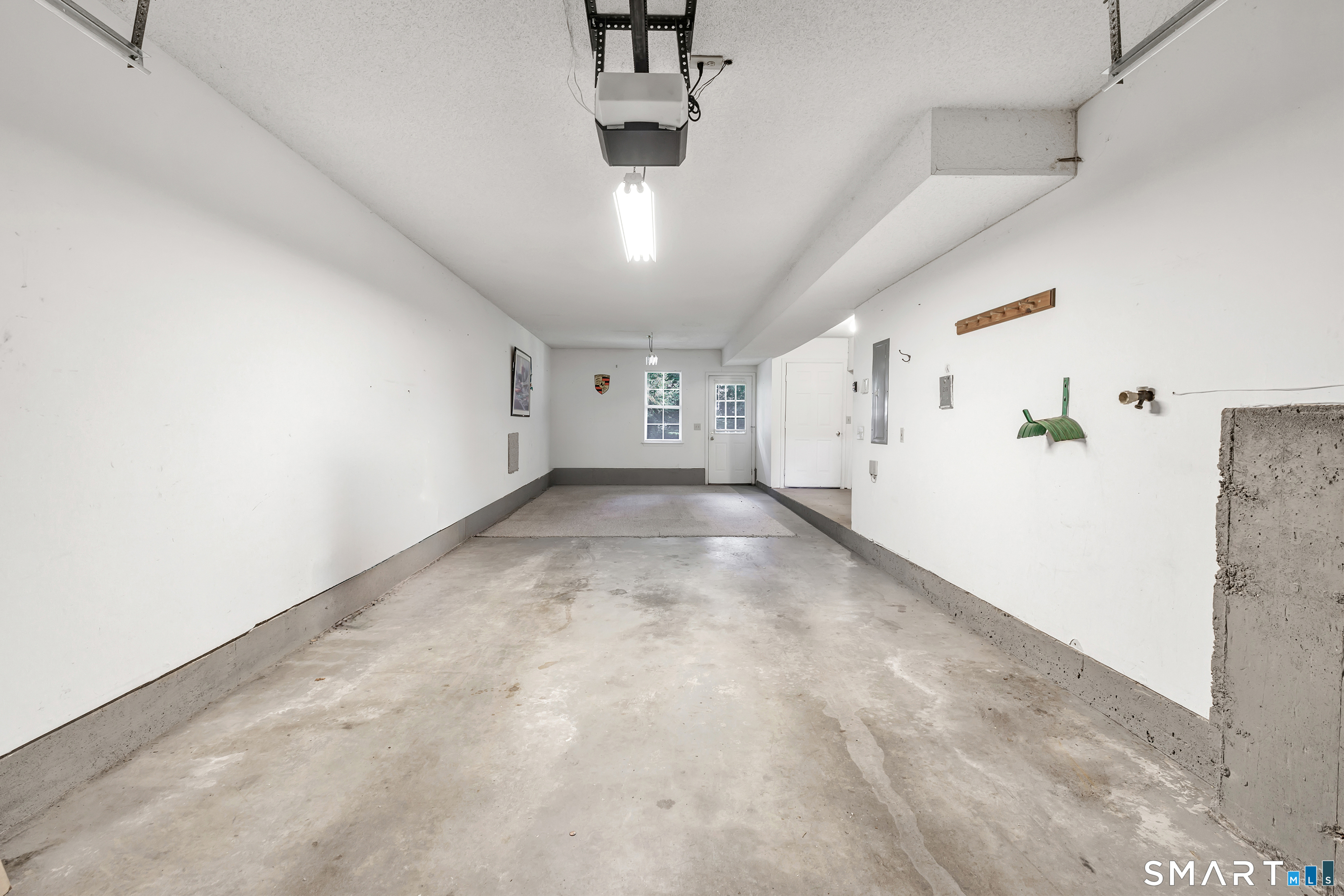 213 Algonquin Trail Trumbull CT 06611