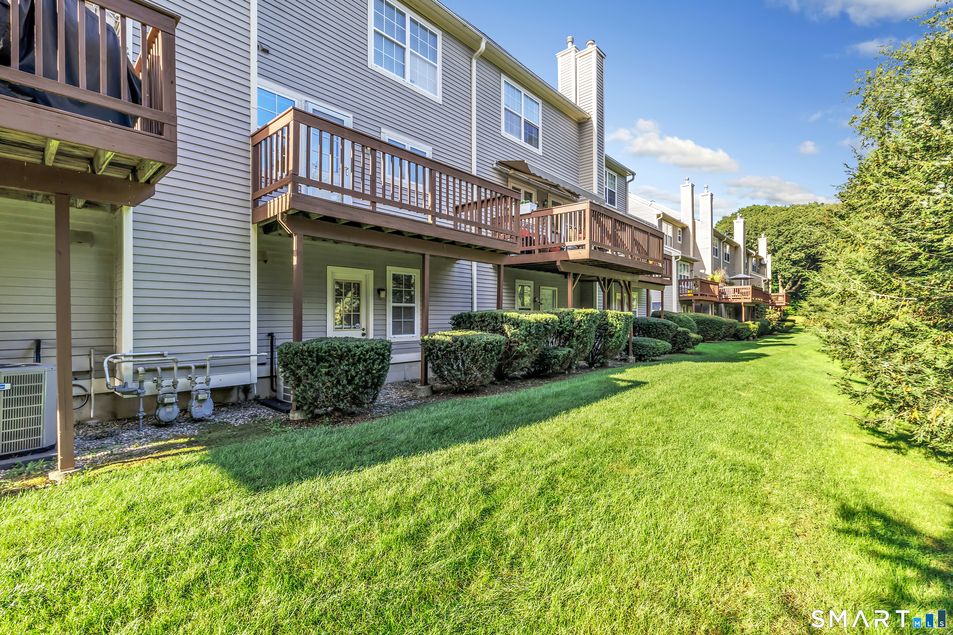 213 Algonquin Trail Trumbull CT 06611