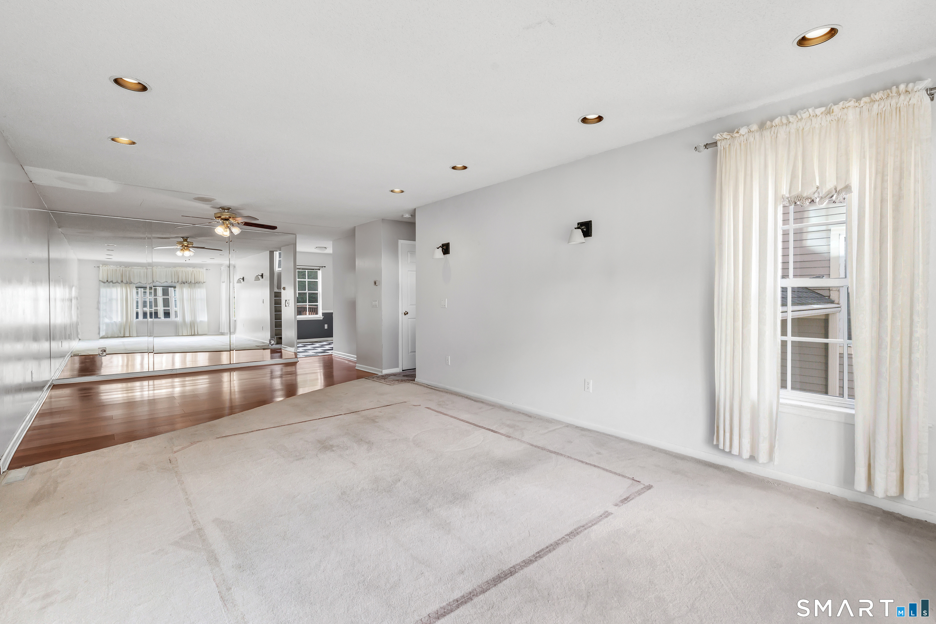 213 Algonquin Trail Trumbull CT 06611