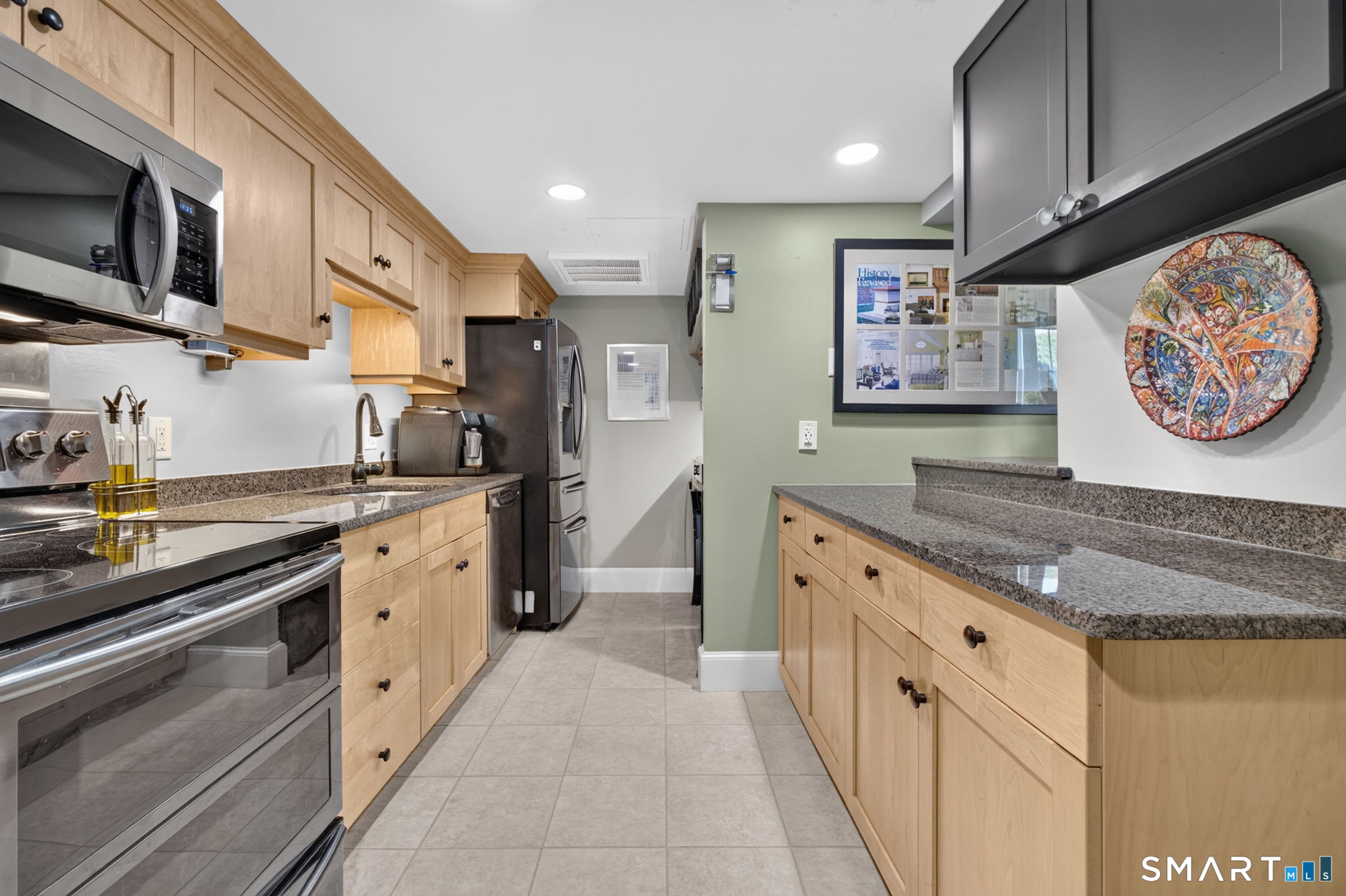 6 School Street Stonington CT 06378