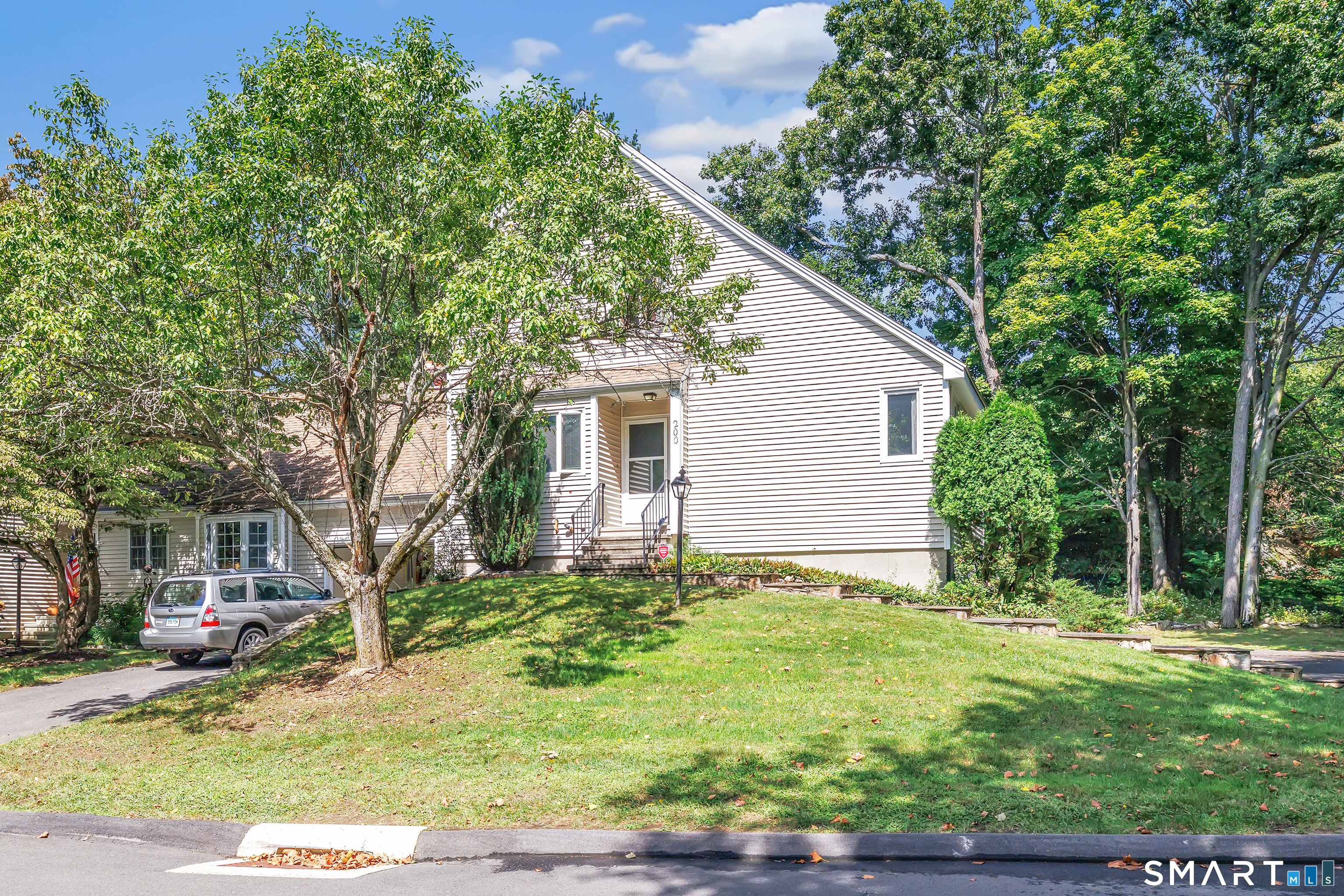 200 Fox Run Shelton CT 06484