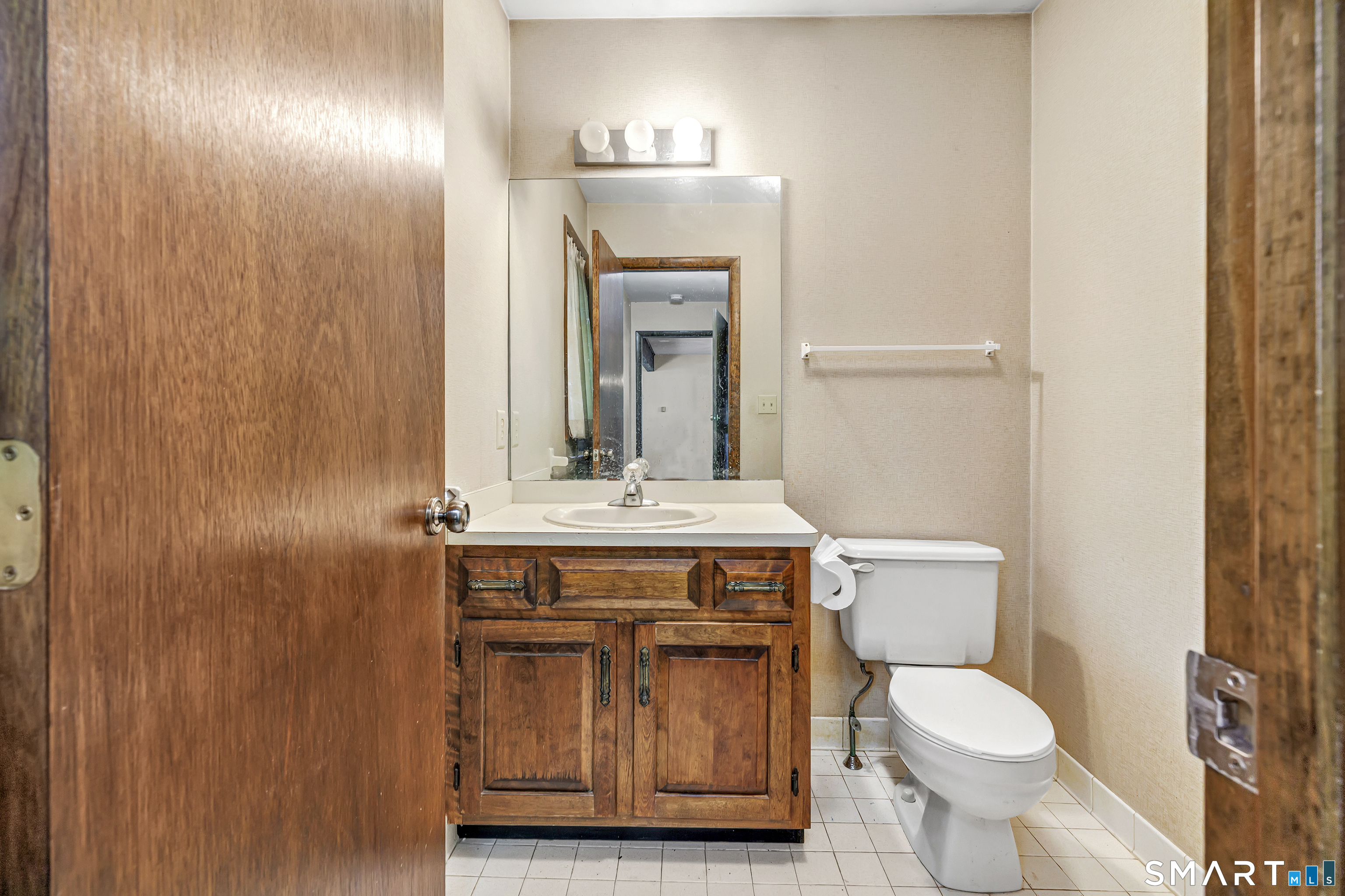 200 Fox Run Shelton CT 06484