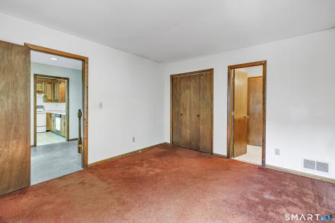 200 Fox Run Shelton CT 06484