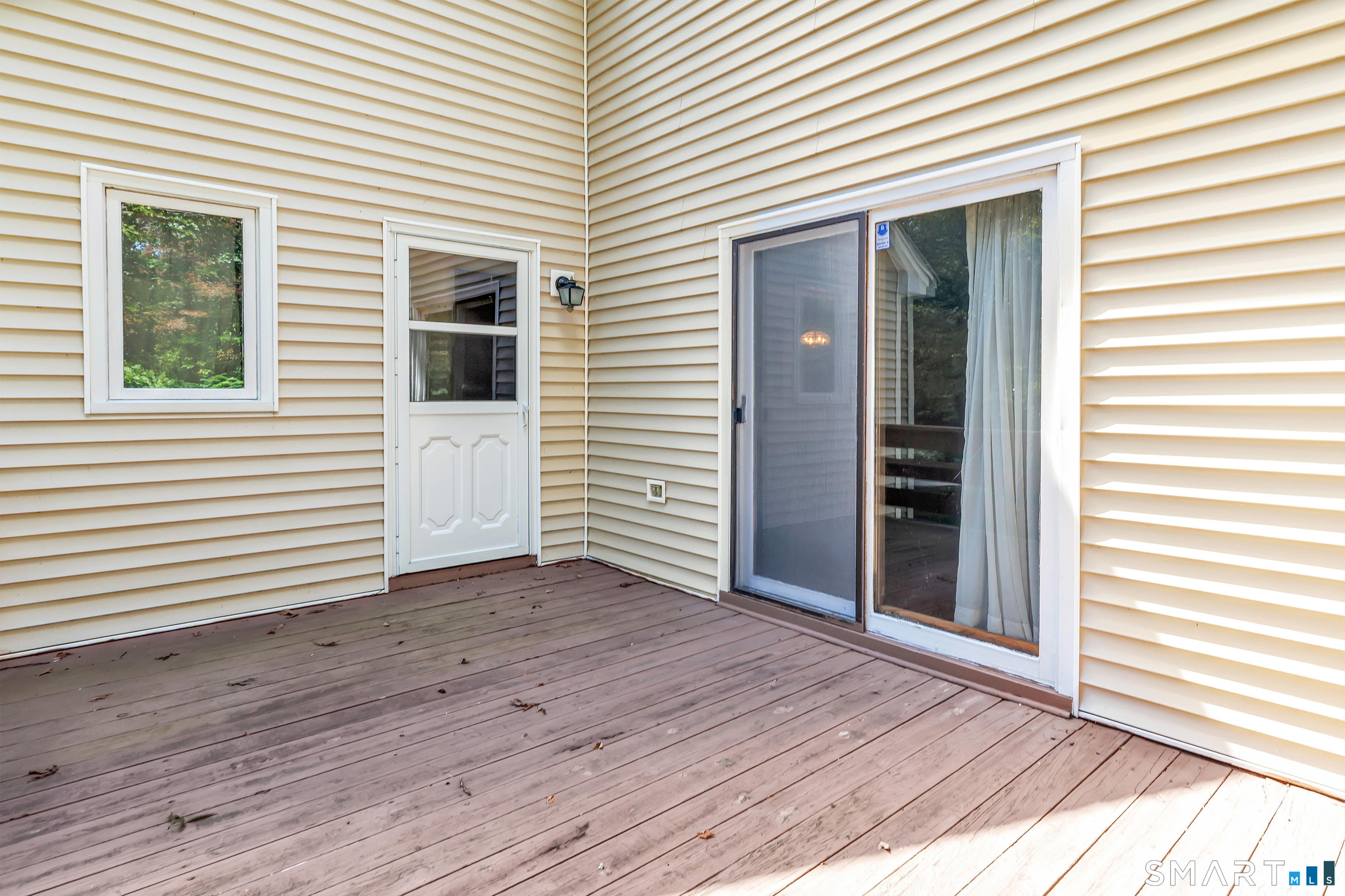 200 Fox Run Shelton CT 06484