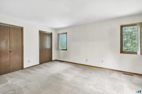 200 Fox Run Shelton CT 06484