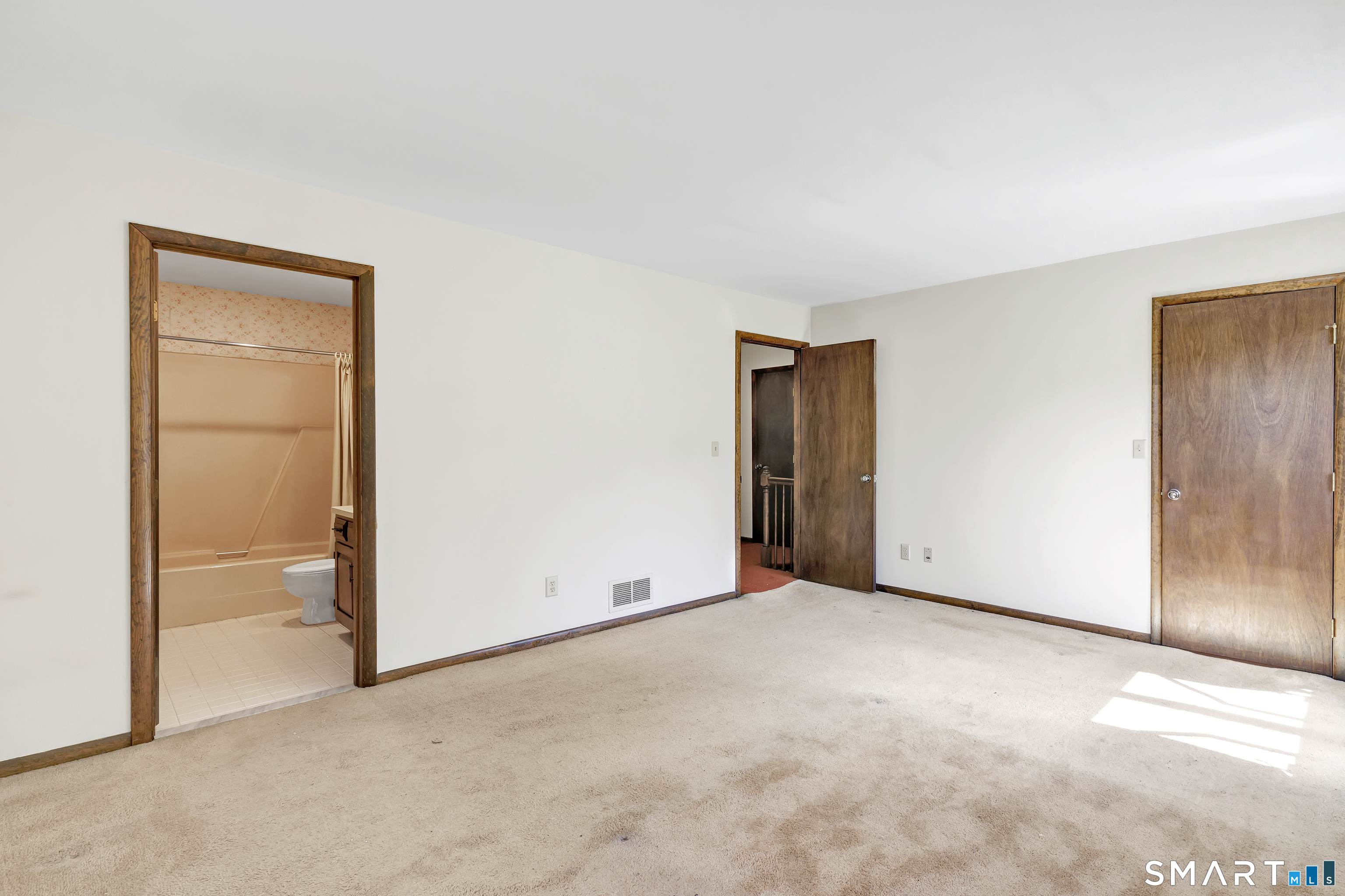 200 Fox Run Shelton CT 06484