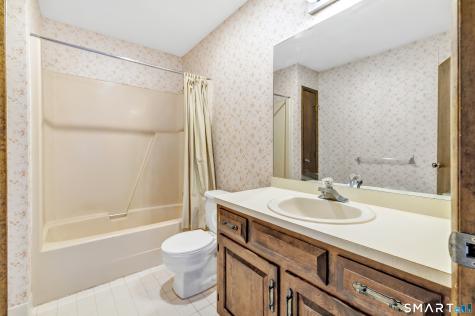 200 Fox Run Shelton CT 06484