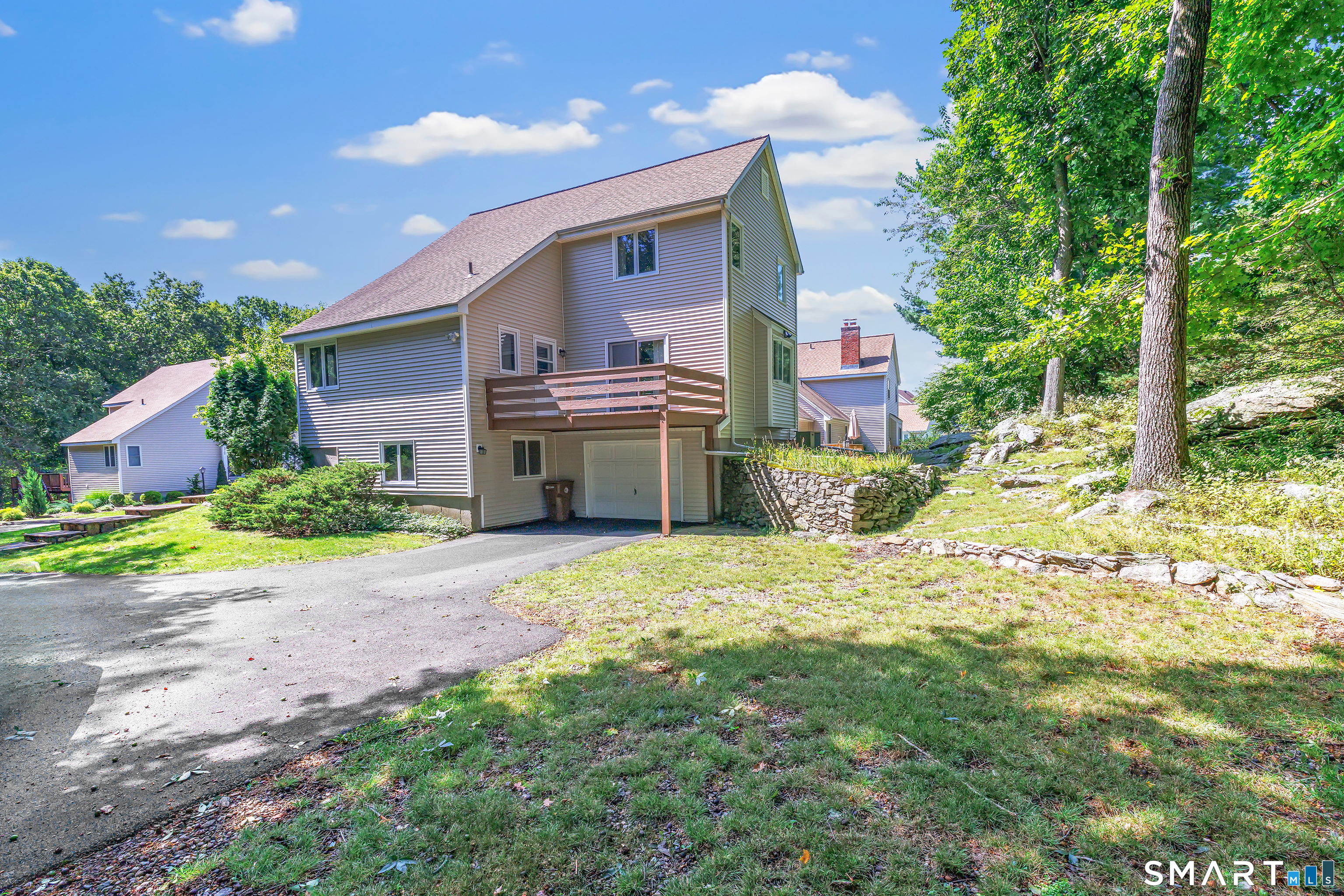 200 Fox Run Shelton CT 06484