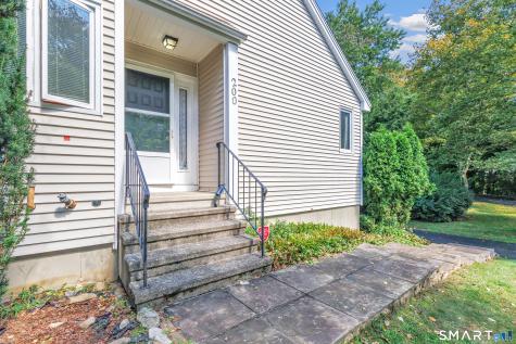 200 Fox Run Shelton CT 06484