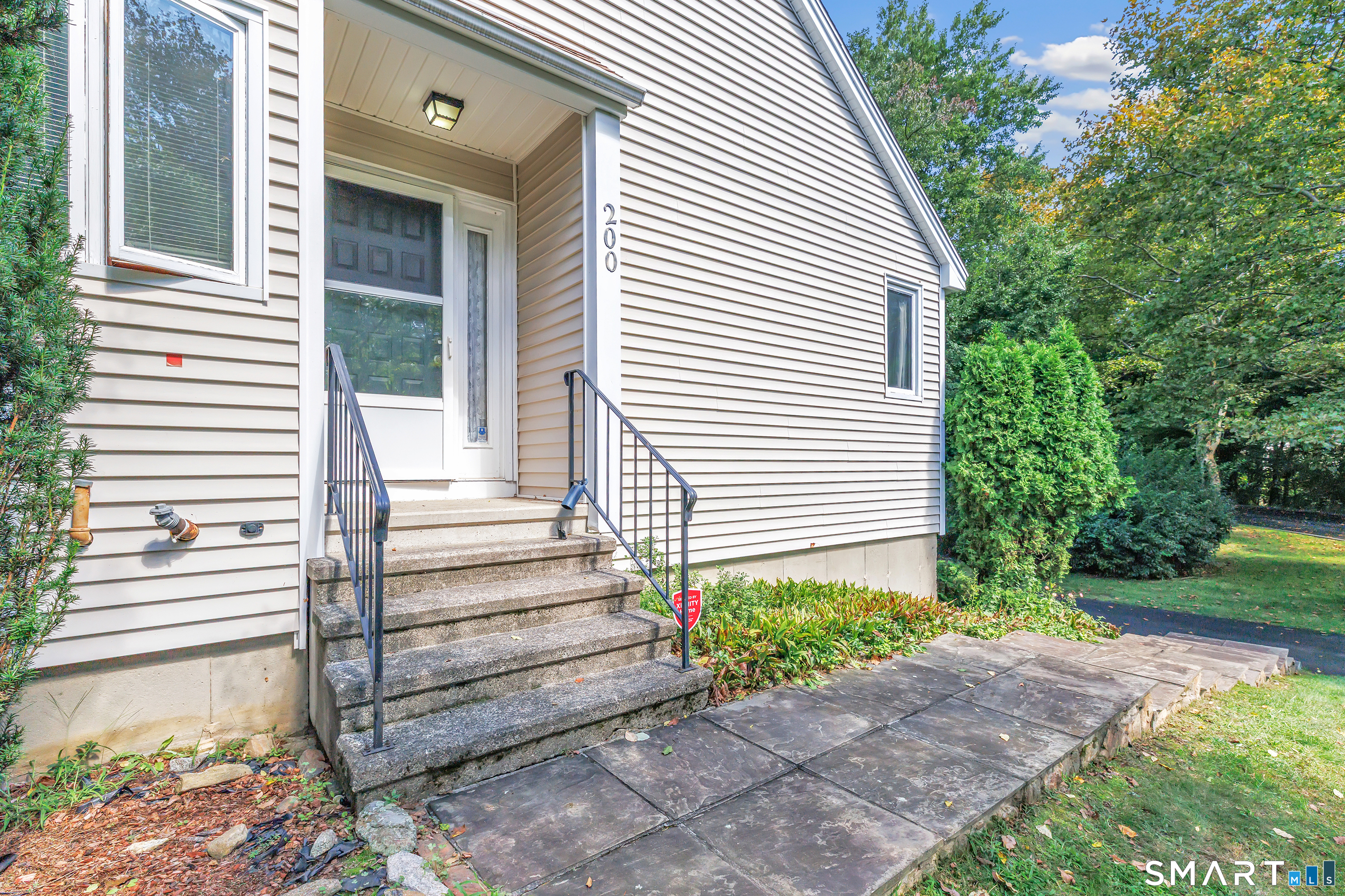 200 Fox Run Shelton CT 06484
