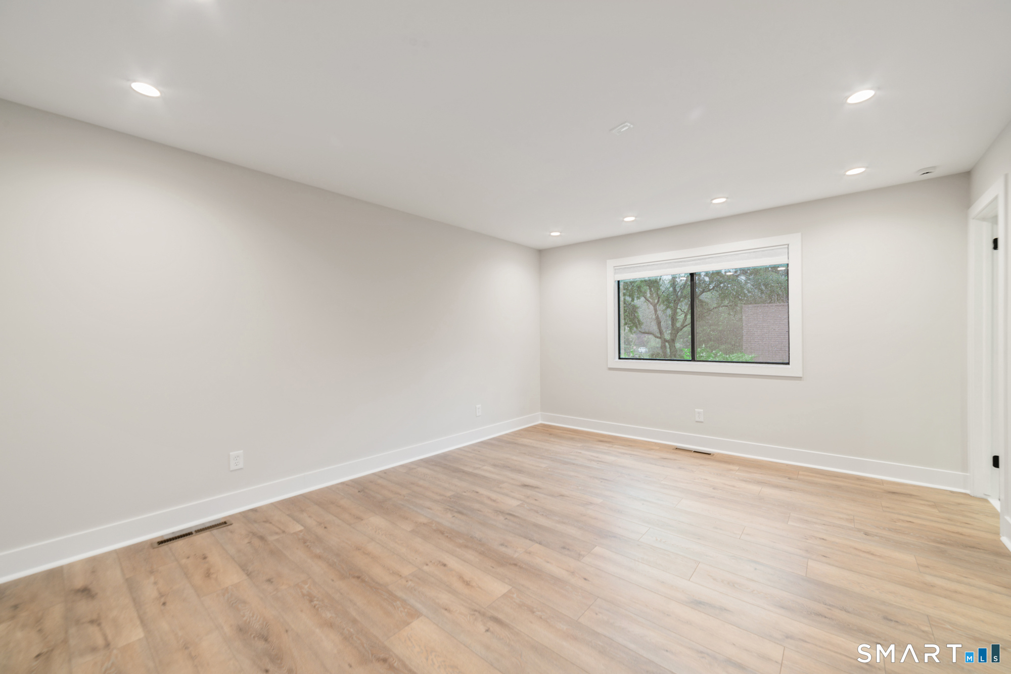 89 South Trail Stratford CT 06614