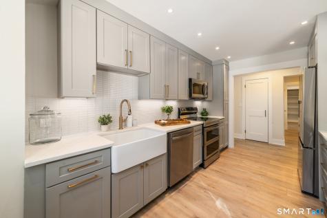 89 South Trail Stratford CT 06614