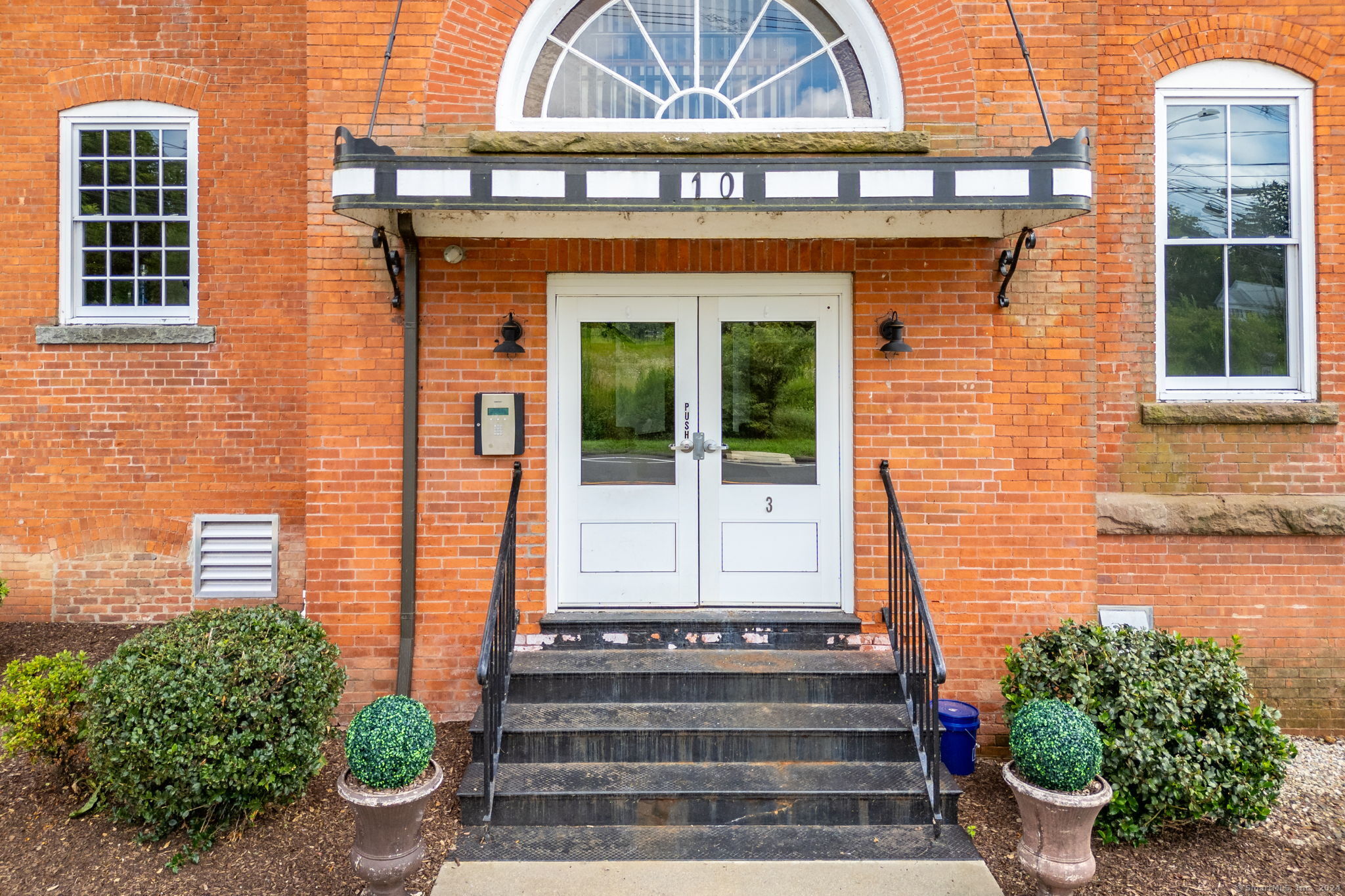 10 Main Street Berlin CT 06037
