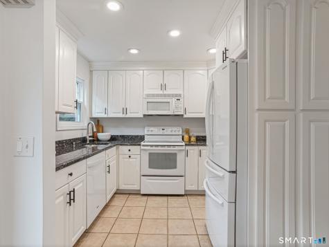 19 Colonial Road Stamford CT 06906