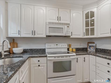 19 Colonial Road Stamford CT 06906
