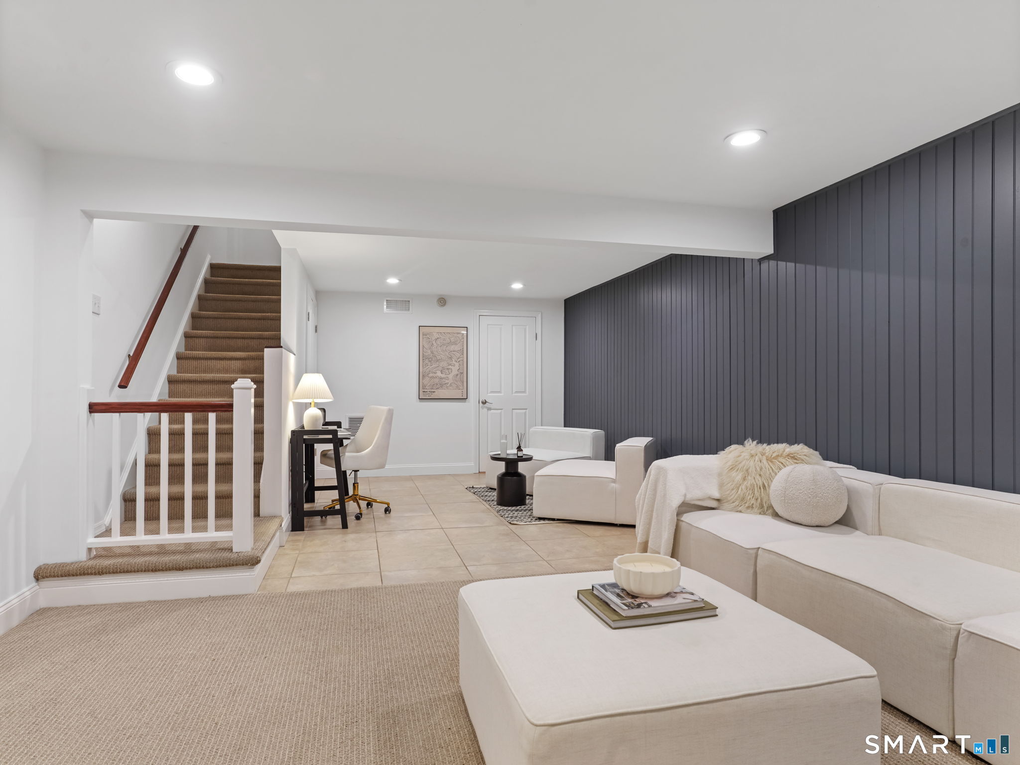 19 Colonial Road Stamford CT 06906