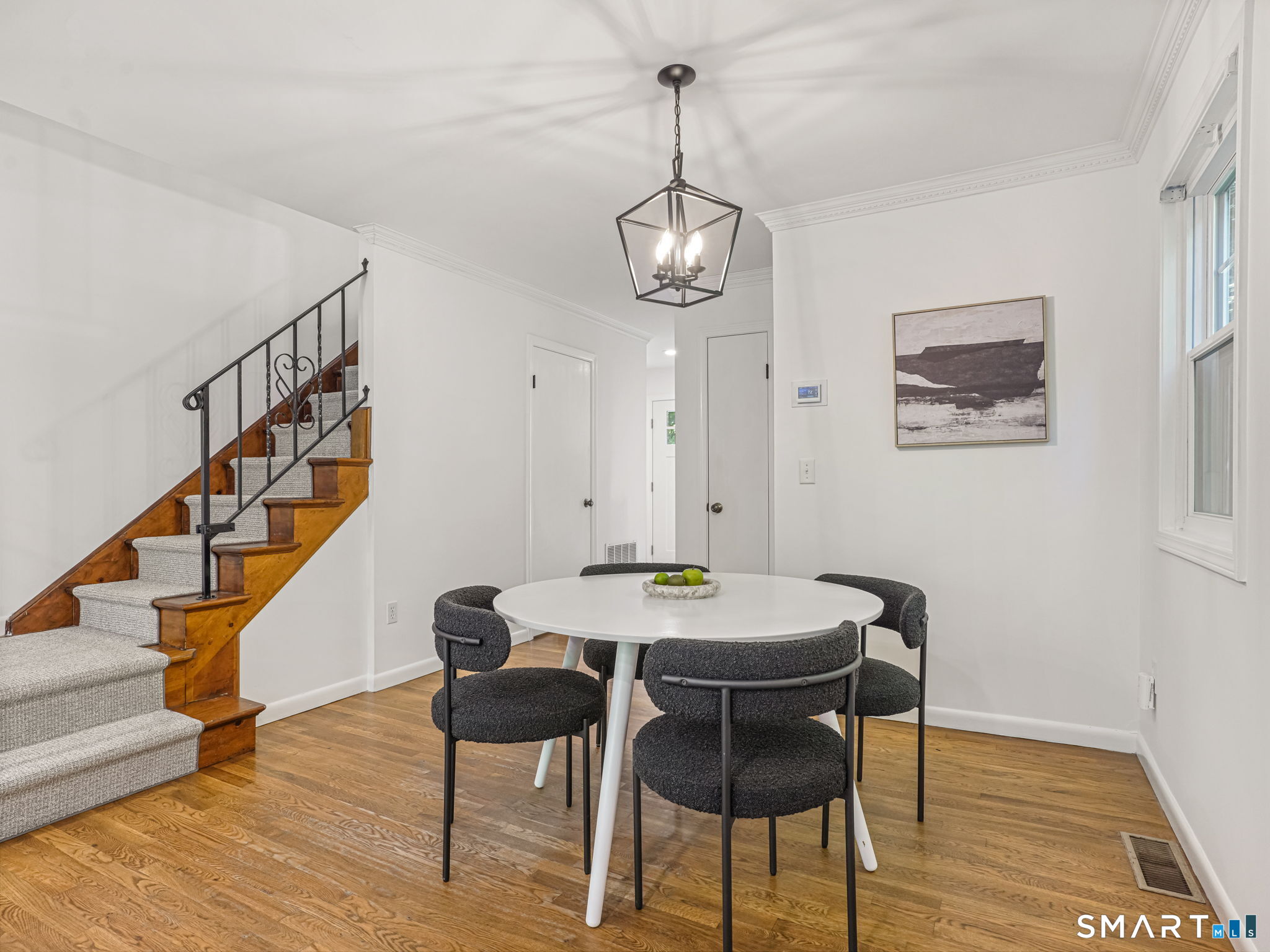 19 Colonial Road Stamford CT 06906