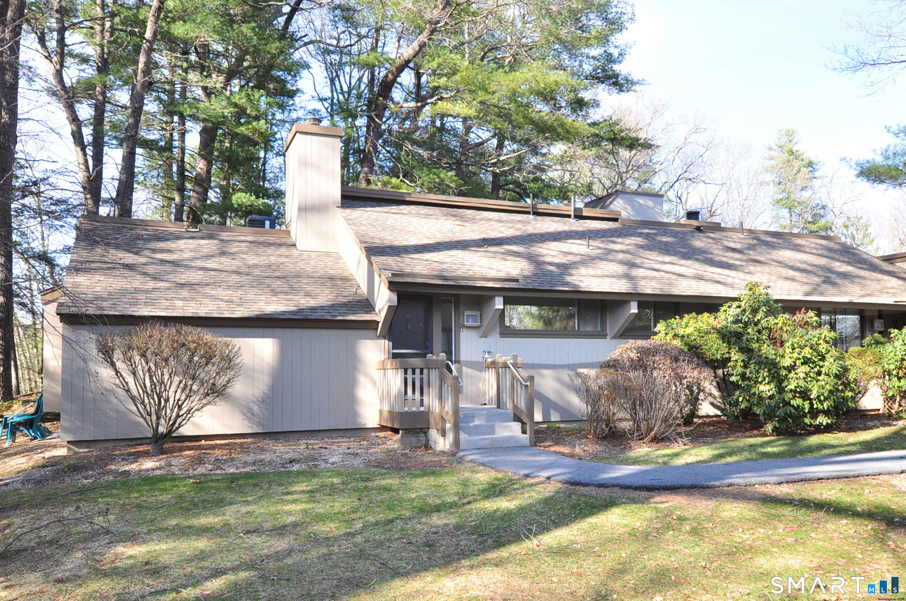 48 Great Meadow Lane Farmington CT 06001