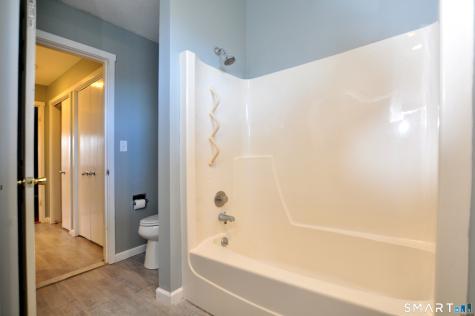 48 Great Meadow Lane Farmington CT 06001