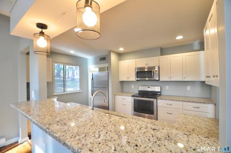 48 Great Meadow Lane Farmington CT 06001