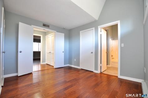48 Great Meadow Lane Farmington CT 06001