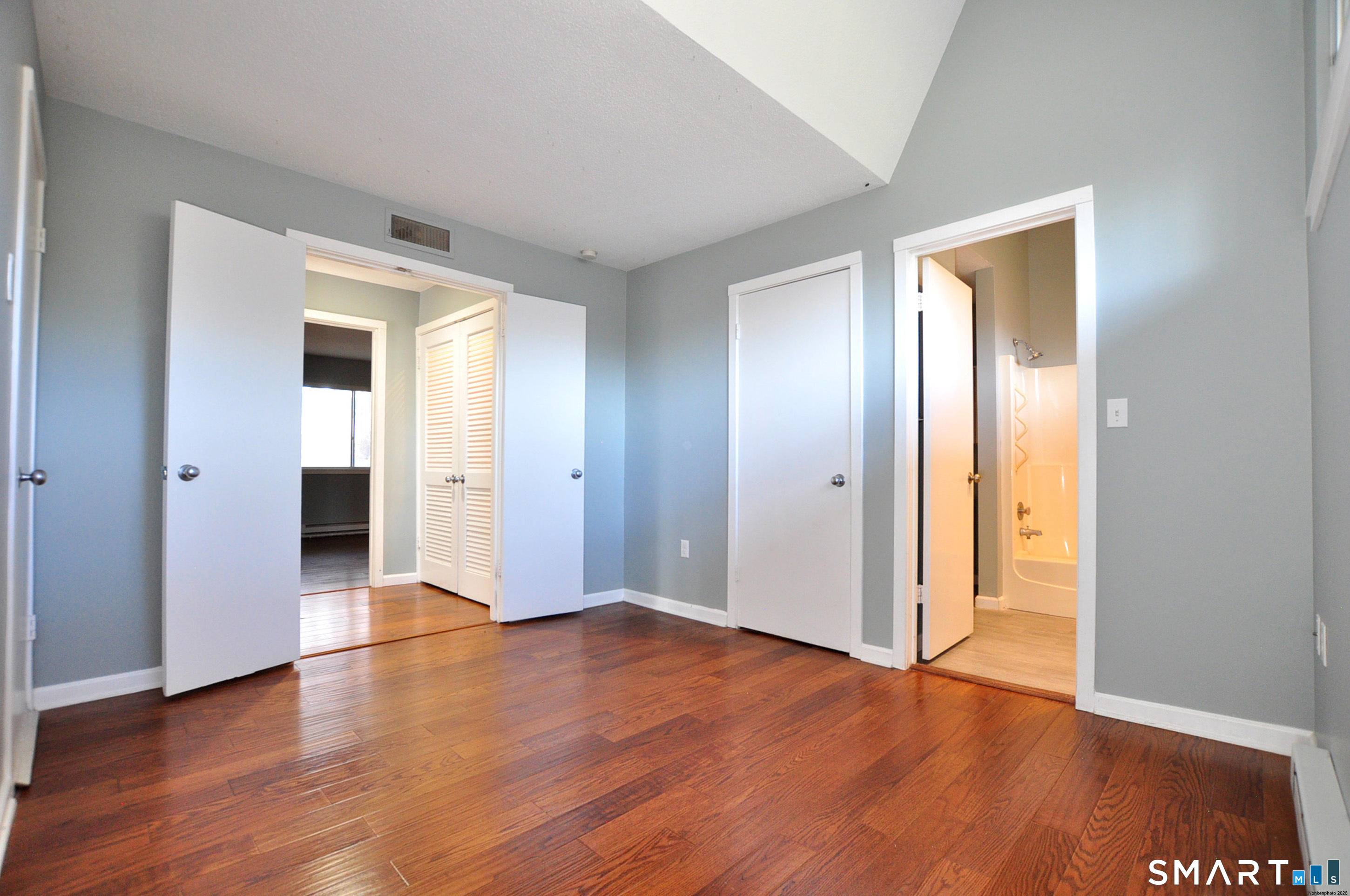 48 Great Meadow Lane Farmington CT 06001