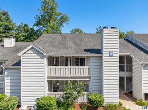 23 Chase Oak Court Groton CT 06340