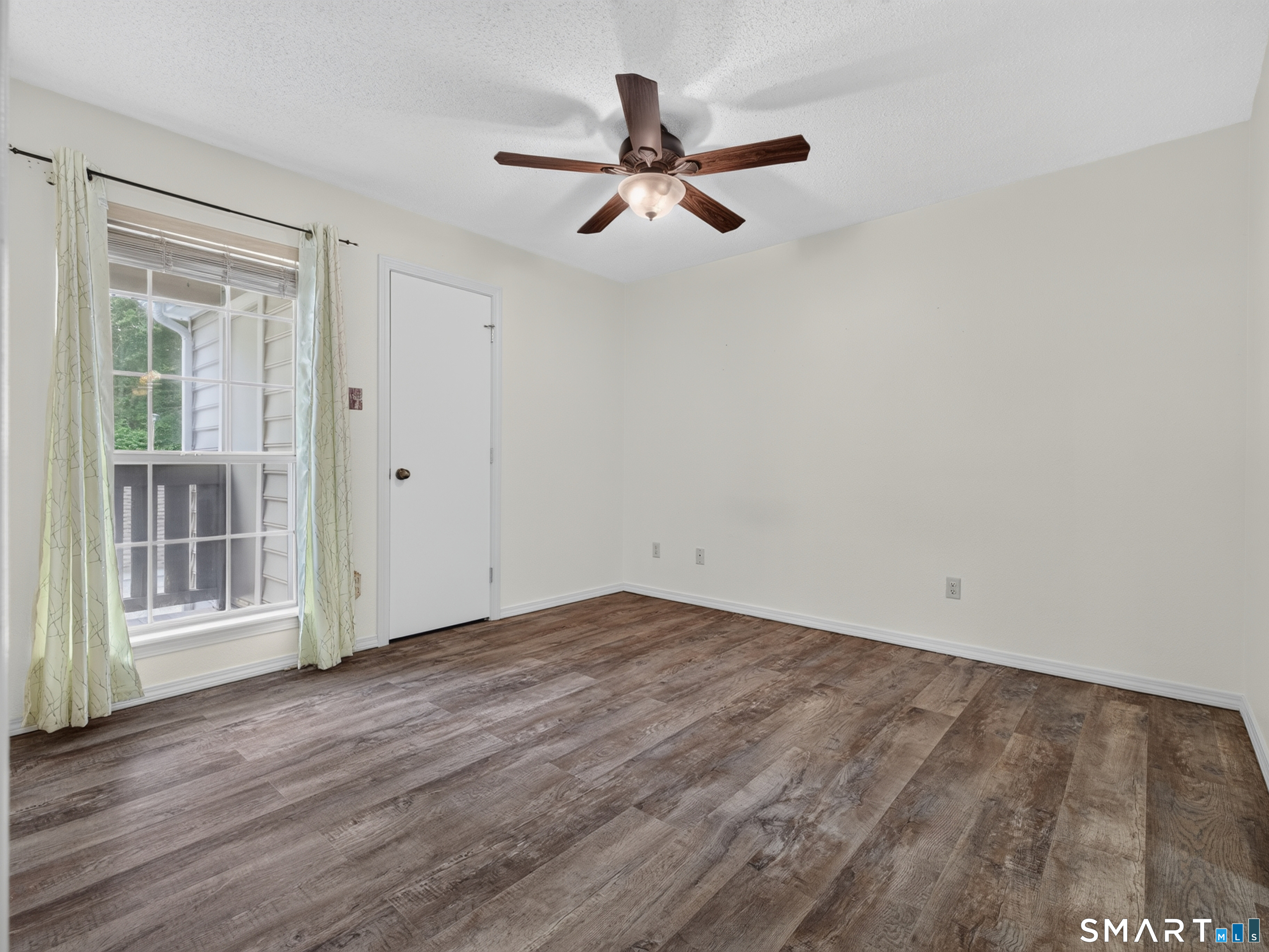 23 Chase Oak Court Groton CT 06340