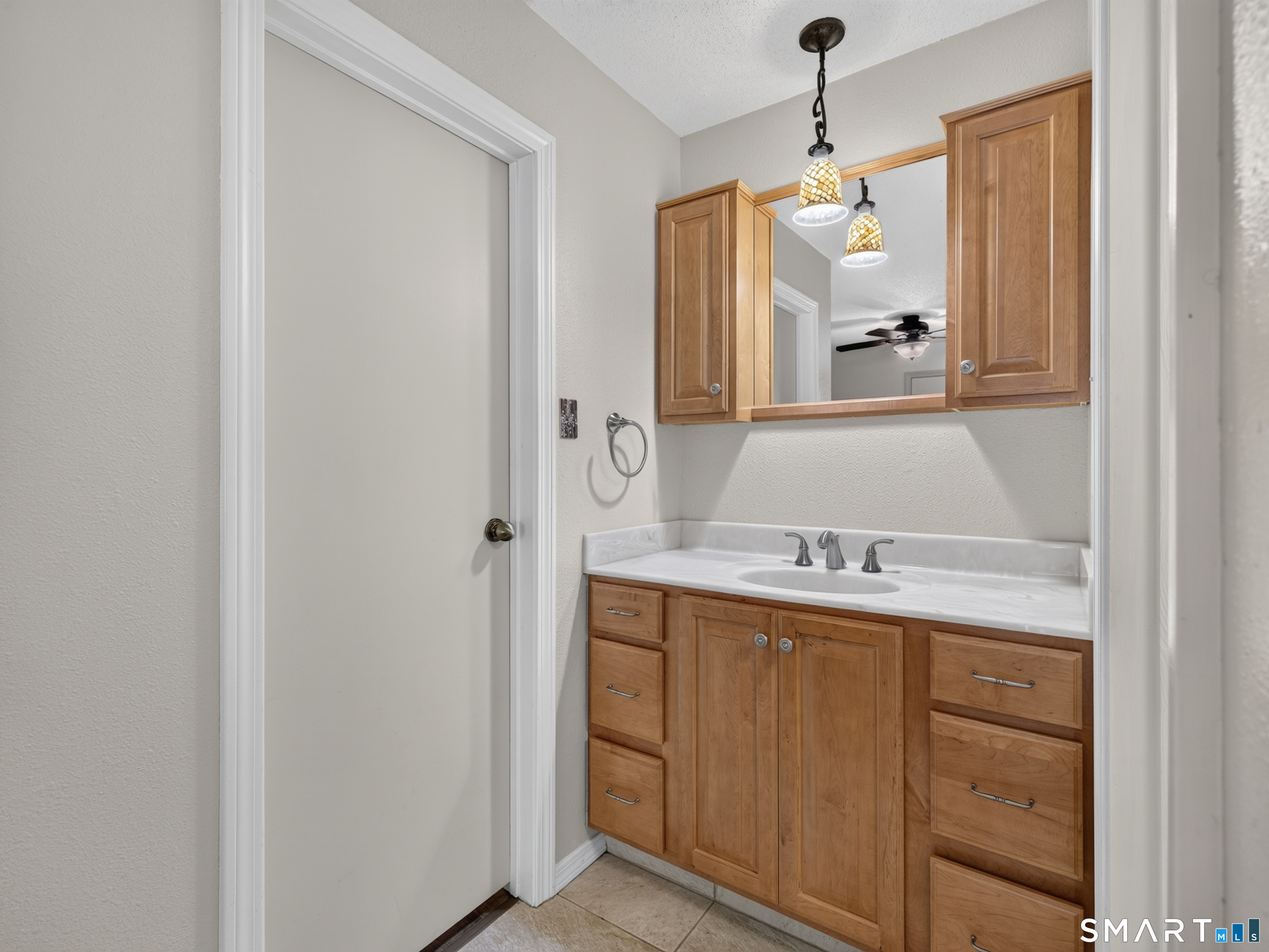 23 Chase Oak Court Groton CT 06340