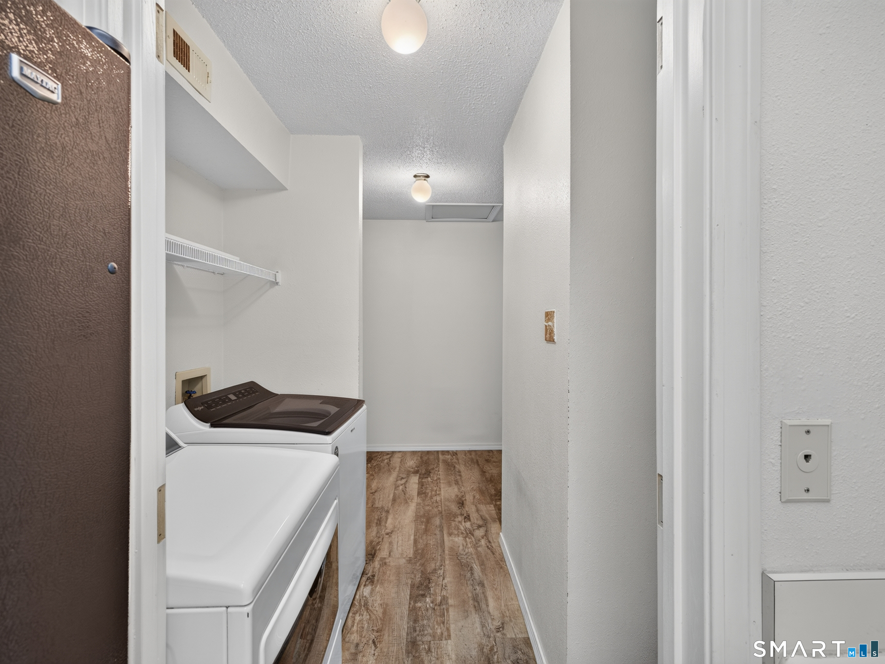 23 Chase Oak Court Groton CT 06340