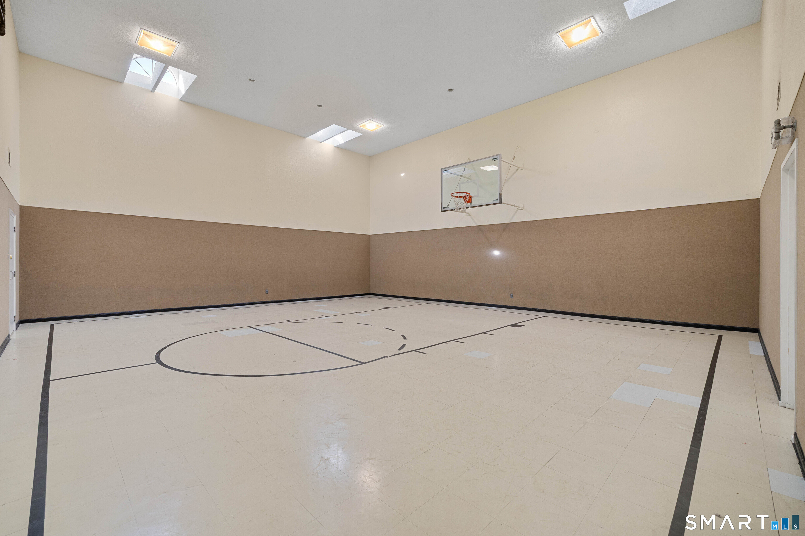 23 Chase Oak Court Groton CT 06340