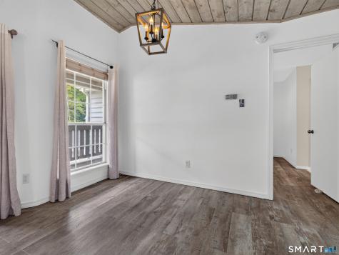 23 Chase Oak Court Groton CT 06340