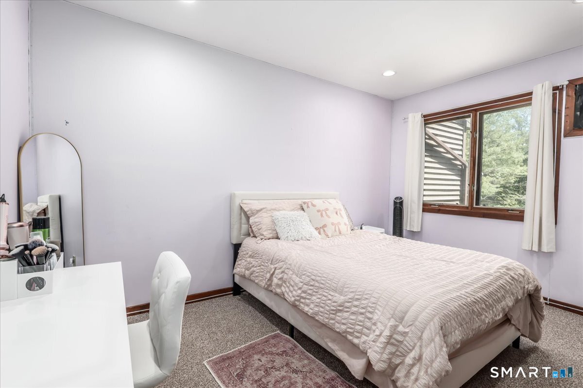 23 Twin Oaks New Milford CT 06776