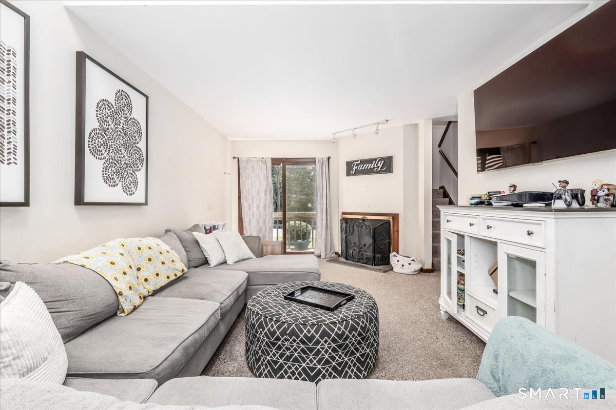23 Twin Oaks New Milford CT 06776