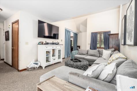 23 Twin Oaks New Milford CT 06776