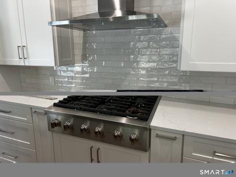 26 Village Circle Guilford CT 06437