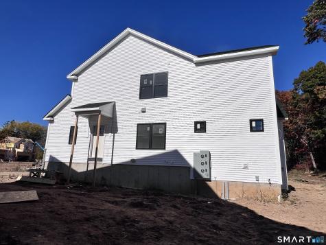 26 Village Circle Guilford CT 06437