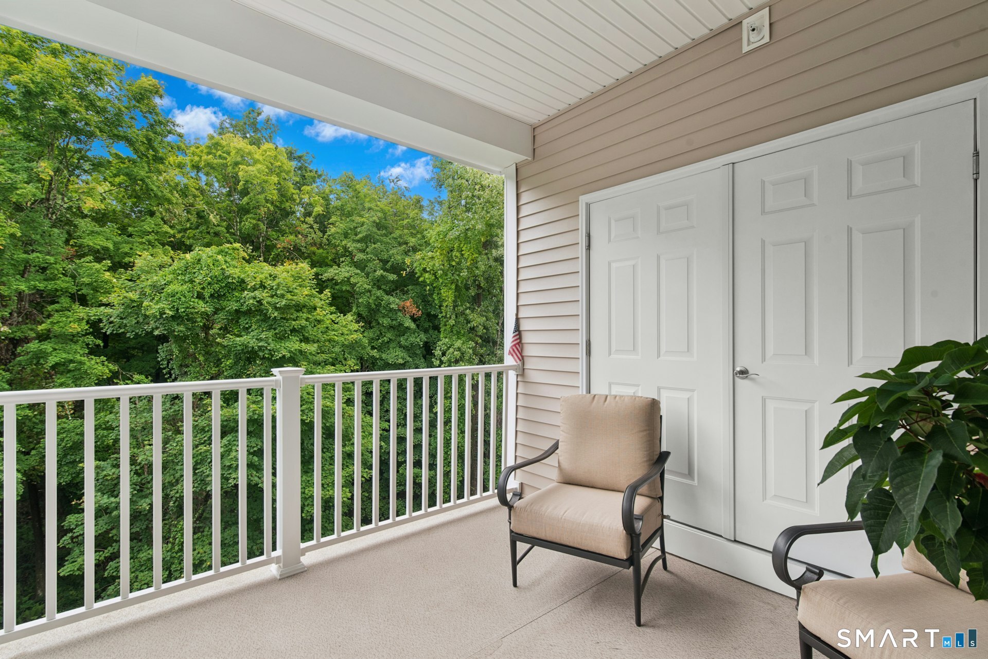 623 Brookside Court Newtown CT 06470