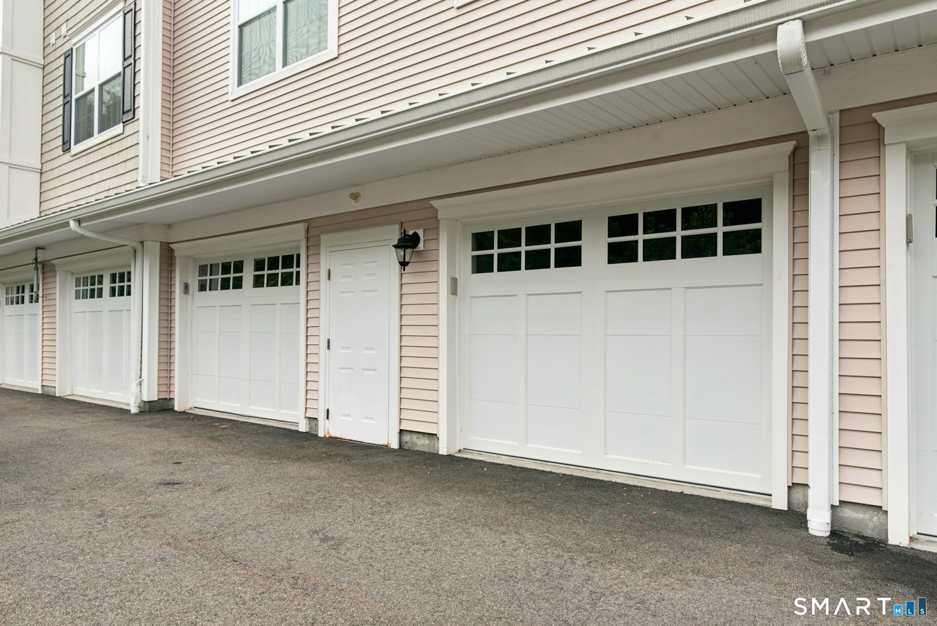 623 Brookside Court Newtown CT 06470